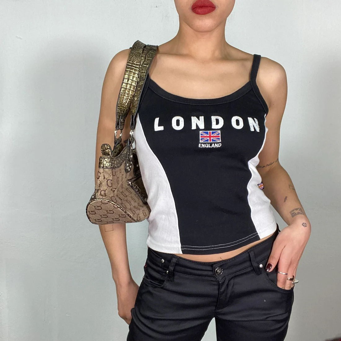 Kaia Graphic Cropped Street Tee