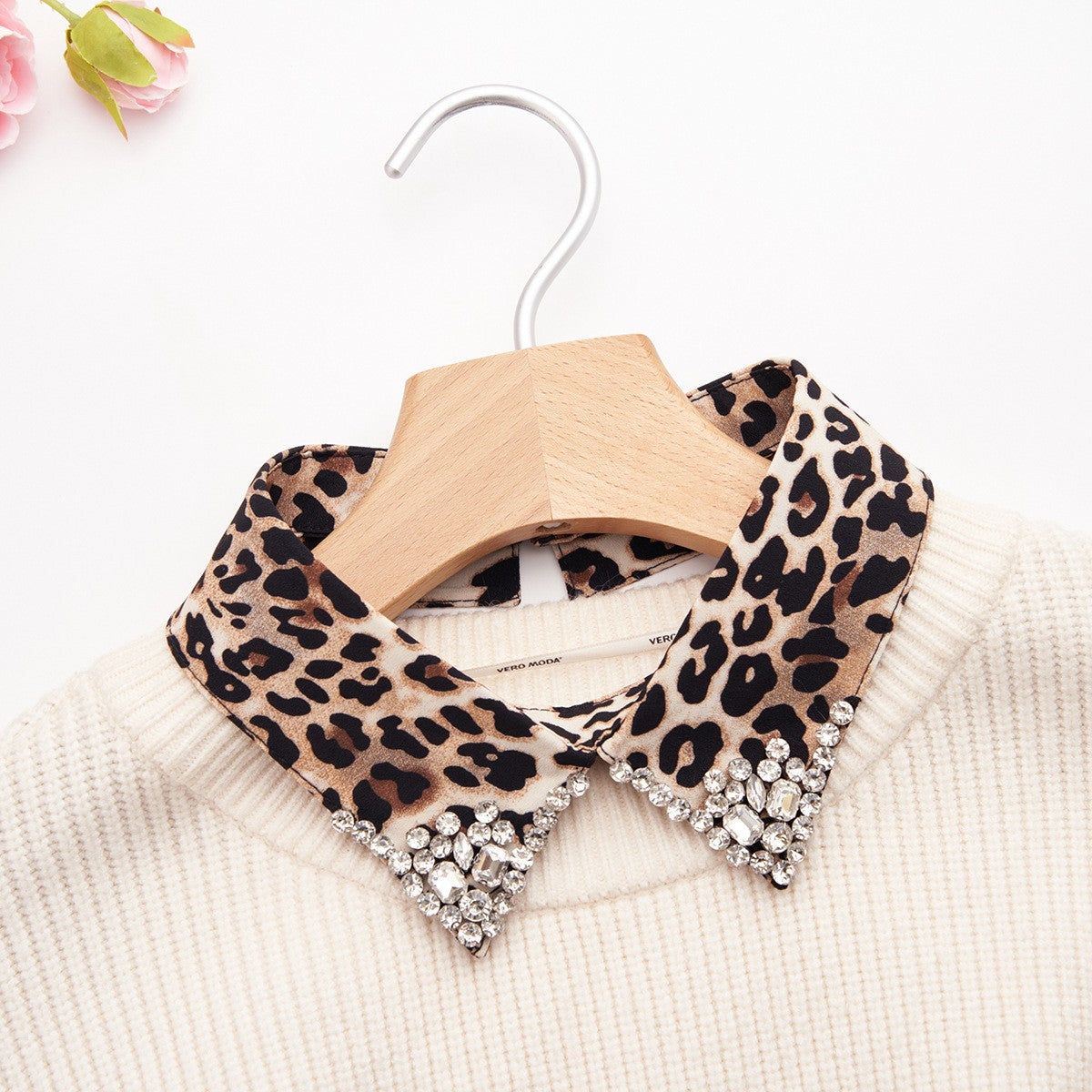 Serane Leopard Knit Collar